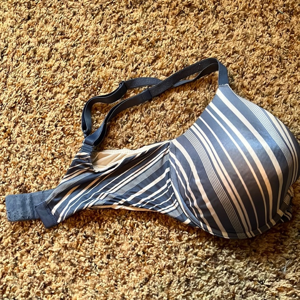 Victoria’s Secret bra